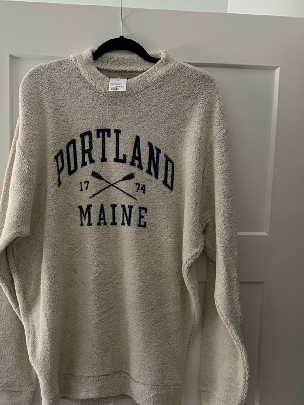 Portland Maine Terry Off White Sweater shirt Women Size S Austin’s lnc